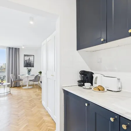 Stylish And Bright Pet-friendly By Renters Varsóvia